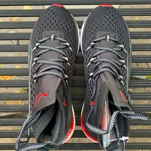 Puma black workout running basketball shoes sneakers white black red UK3 US6